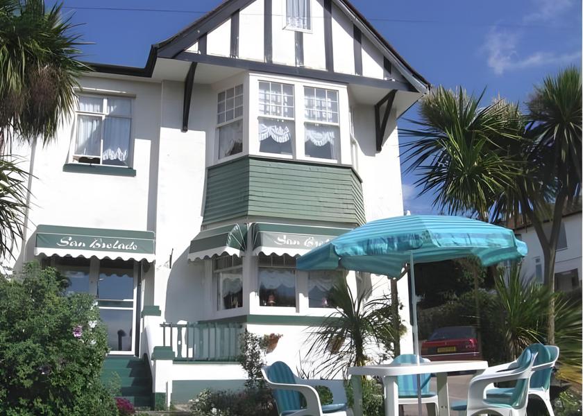 England Paignton Exterior view