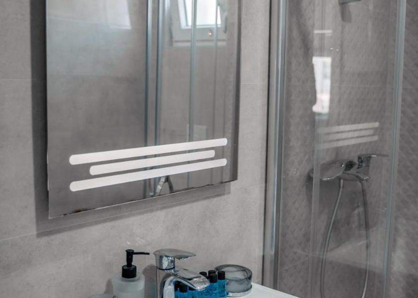 Municipality of Ohrid Ohrid Two-Bedroom Apartment with Balcony