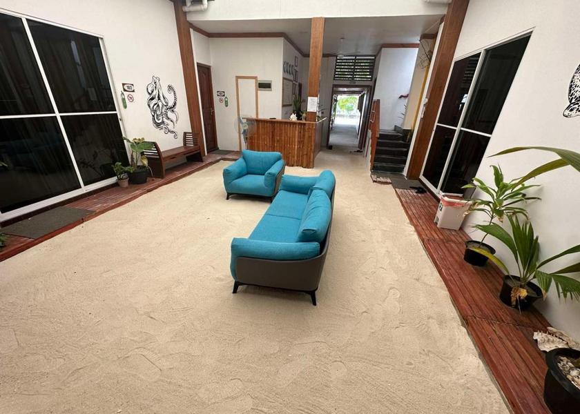 Kaafu Atoll Maafushi Shared lounge/TV area