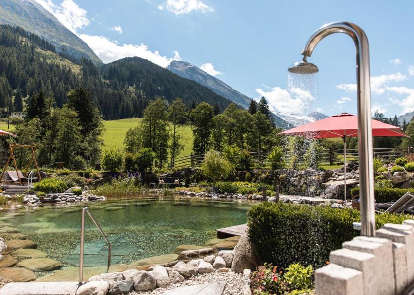 Tyrol Tux Garden