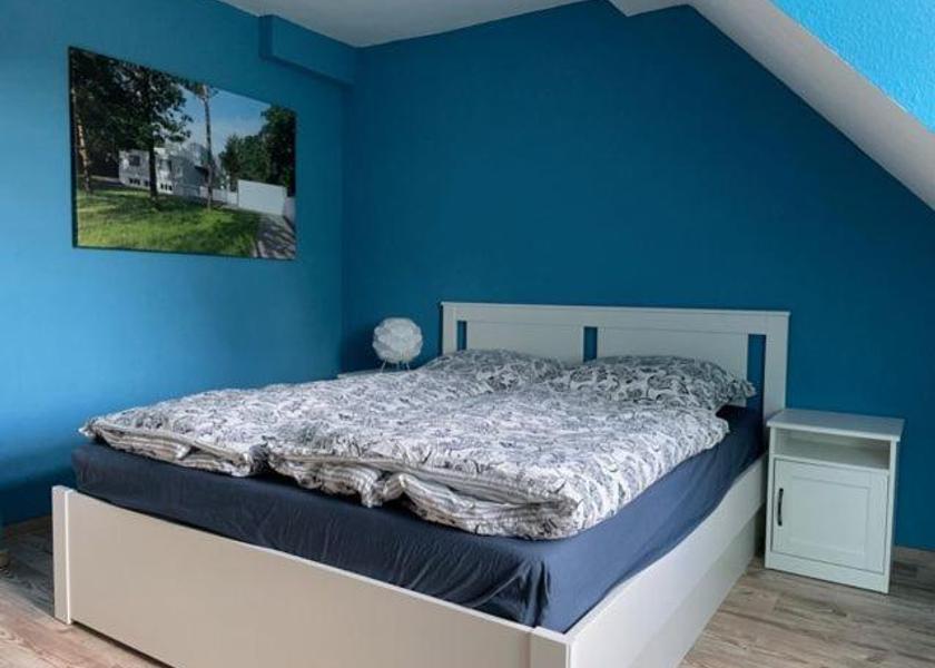 Saxony-Anhalt Dessau-Rosslau Two-Bedroom Apartment with Shower 