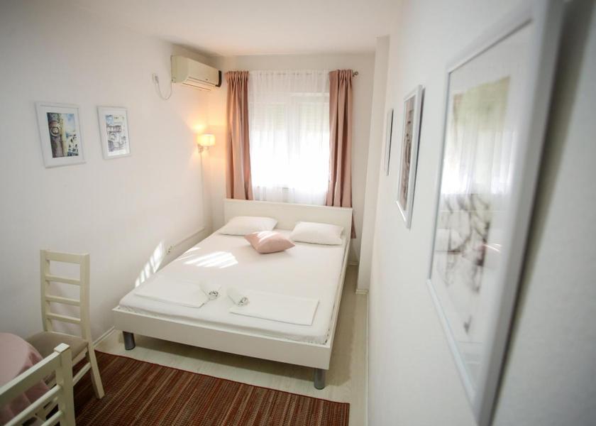Federation of Bosnia and Herzegovina Mostar Double Room with Private Bathroom