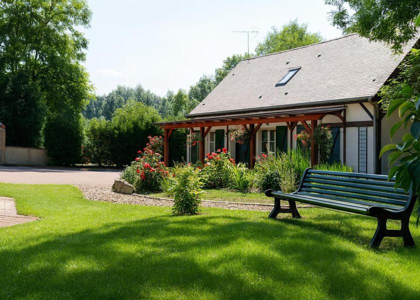 Centre-Loire Valley Meung-sur-Loire Exterior view