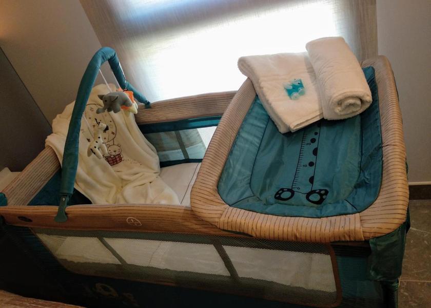 Castile and León Hospital de Orbigo Triple Room with Private Bathroom
