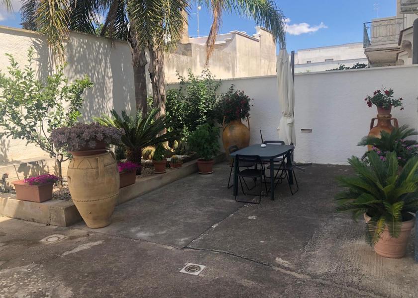 Puglia Maruggio Garden