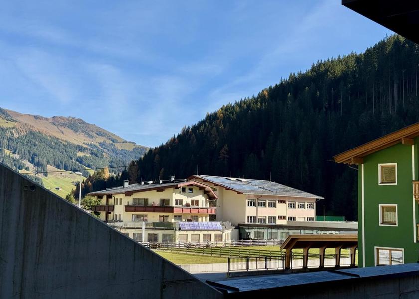 Tyrol Tux Hotel Exterior