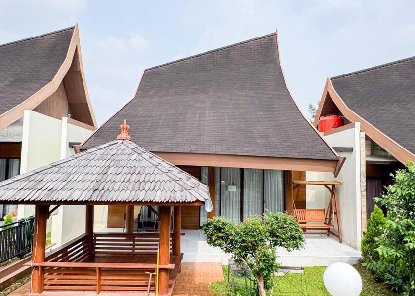 West Java Megamendung Exterior view