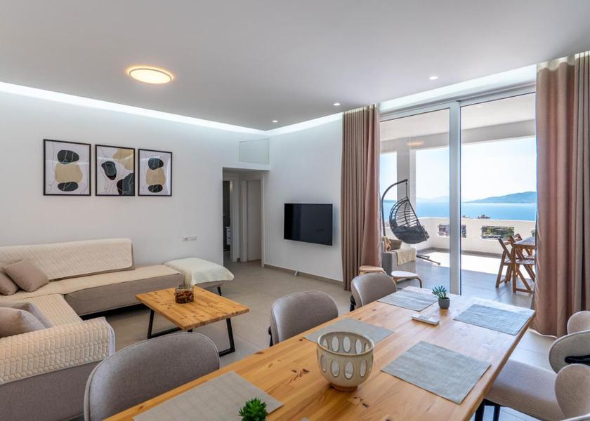 Vlorë County Sarandë Penthouse Apartment