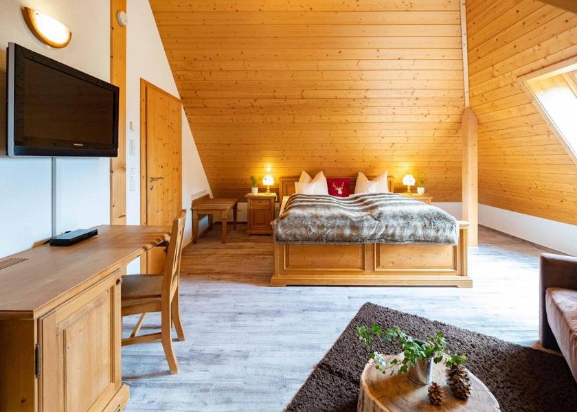 Baden-Württemberg Feldberg Two-Bedroom Maisonette Apartment with Balcony with views in the Green