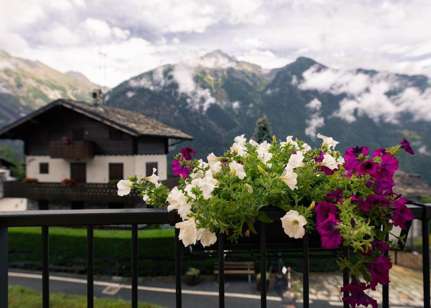 Valle d'Aosta Challand-Saint-Anselme Balcony/terrace