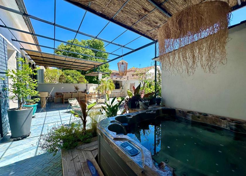 Provence-Alpes-Côte d'Azur Aix-en-Provence Hot tub
