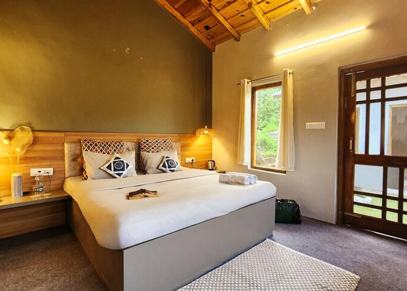 Uttarakhand Mukteshwar Deluxe Cottage