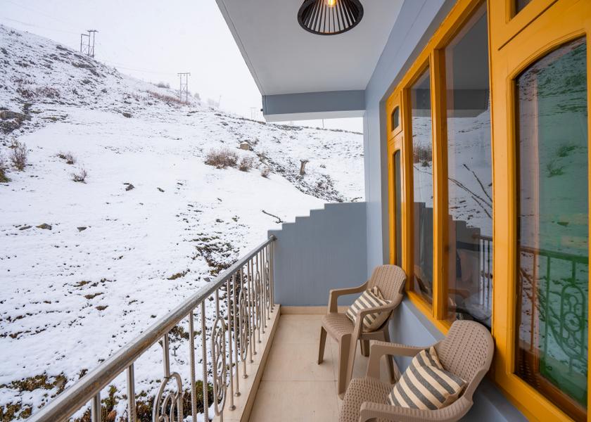 Himachal Pradesh Sissu Deluxe Room
