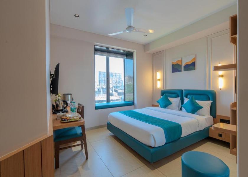 Gujarat Surat Deluxe Room