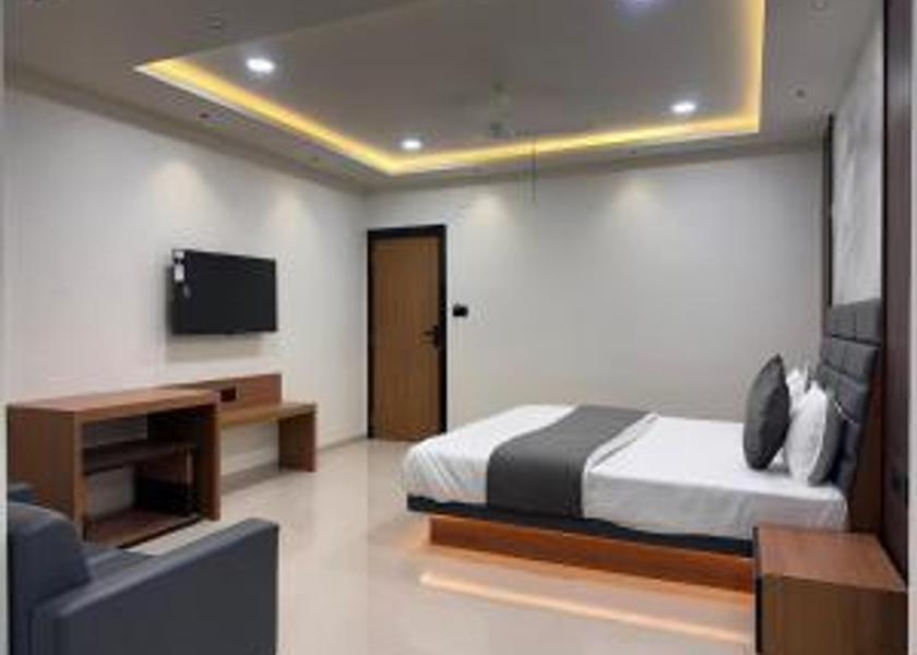 Gujarat Anand Deluxe Room