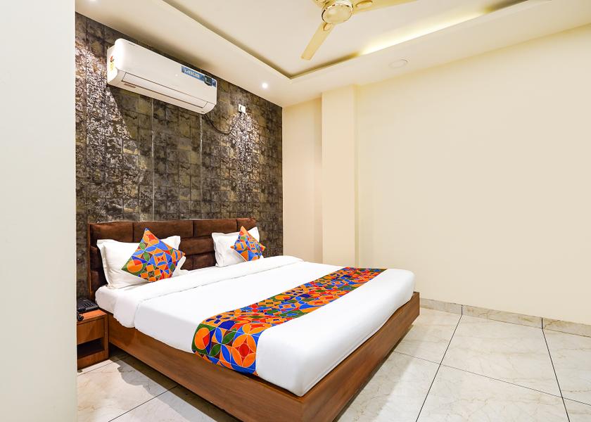 Madhya Pradesh Bhopal Room