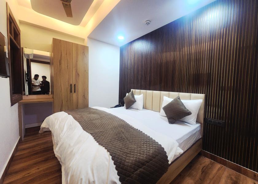 Delhi Delhi Deluxe room