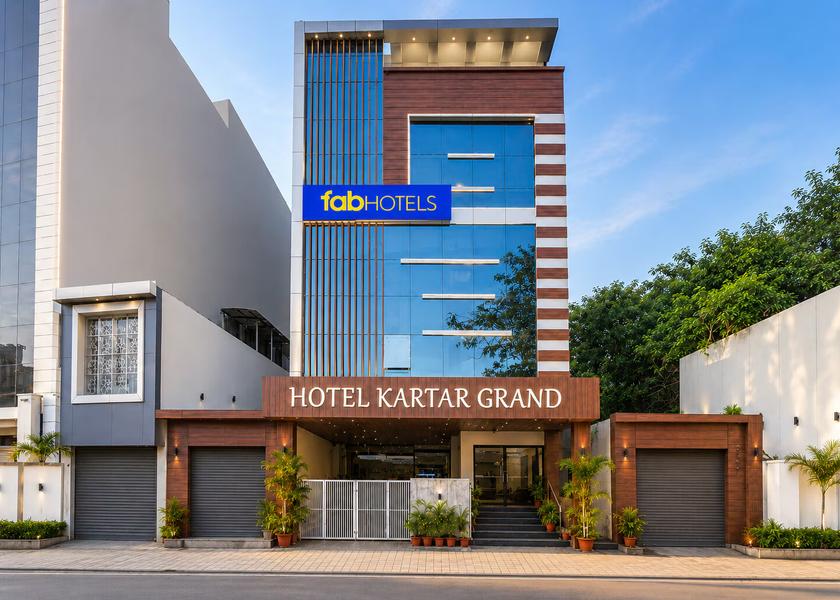 Uttar Pradesh Kanpur Hotel Exterior
