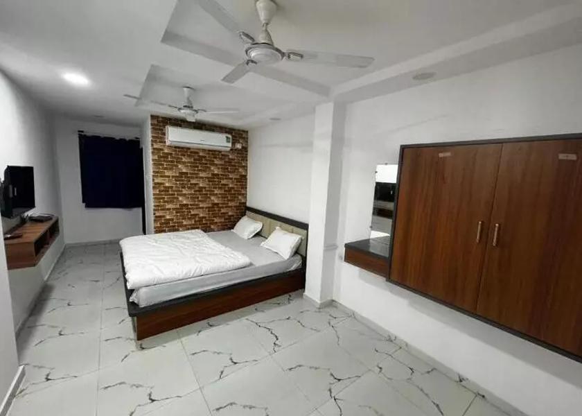 Gujarat Rajpipla Hotel Exterior