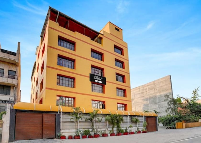 Uttar Pradesh Prayagraj Hotel Exterior