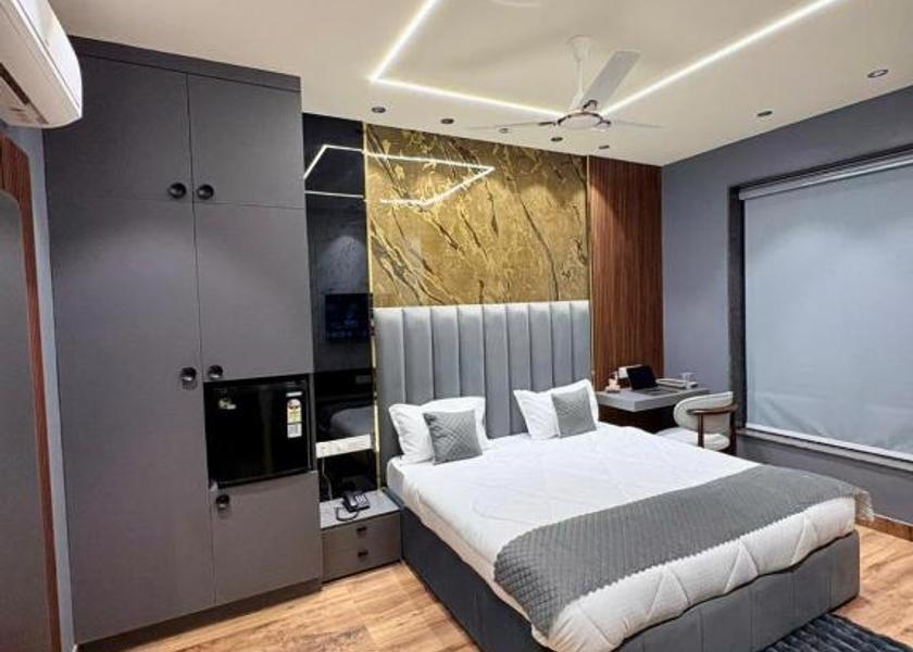 Haryana Hisar Room