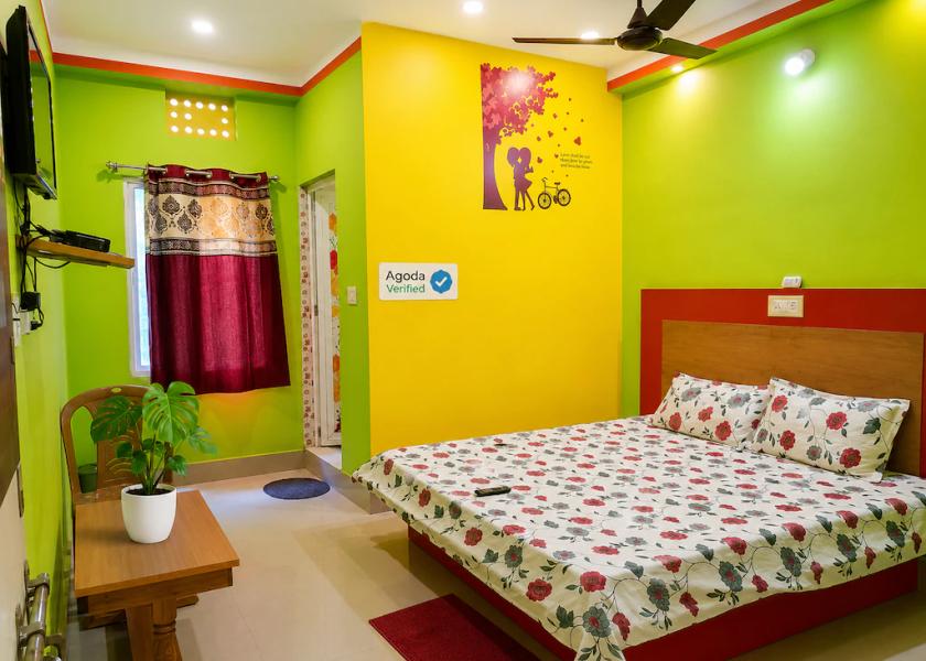 Odisha Konark Public Areas