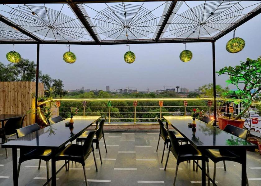 Delhi Delhi Public Areas
