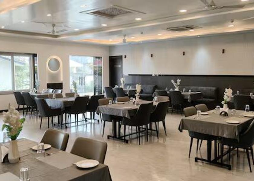 Uttar Pradesh Hardoi Food & Dining