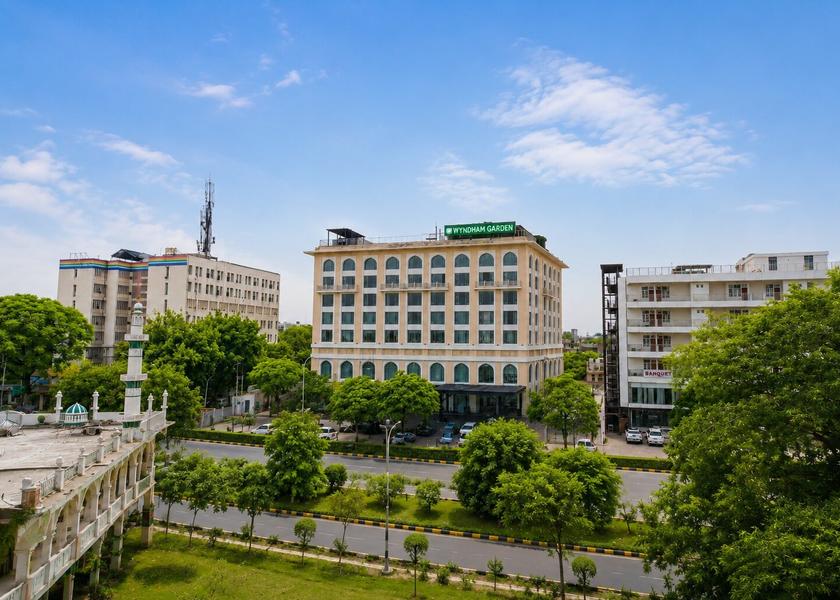Uttar Pradesh Lucknow Hotel Exterior