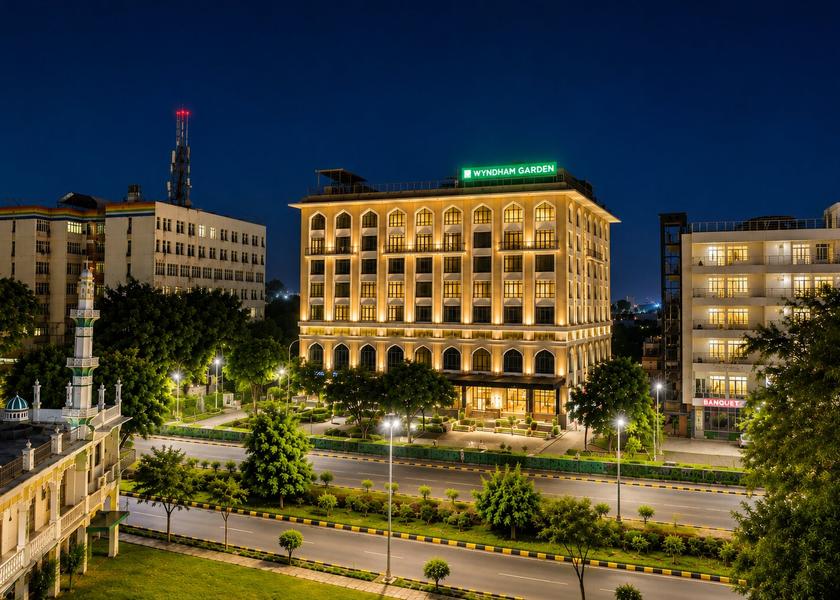 Uttar Pradesh Lucknow Hotel Exterior