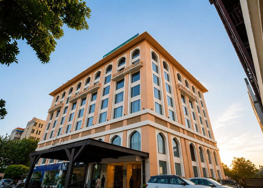 Uttar Pradesh Lucknow Hotel Exterior