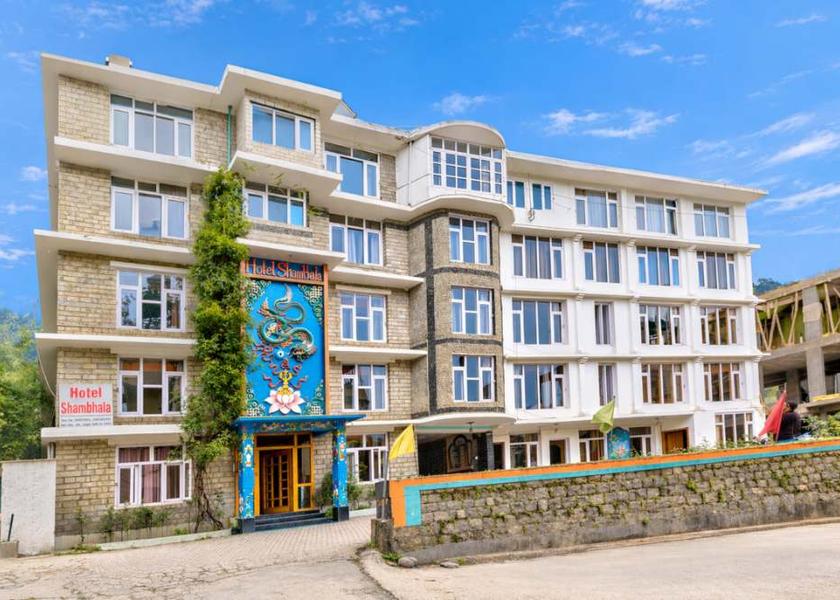 Himachal Pradesh Manali Hotel Exterior
