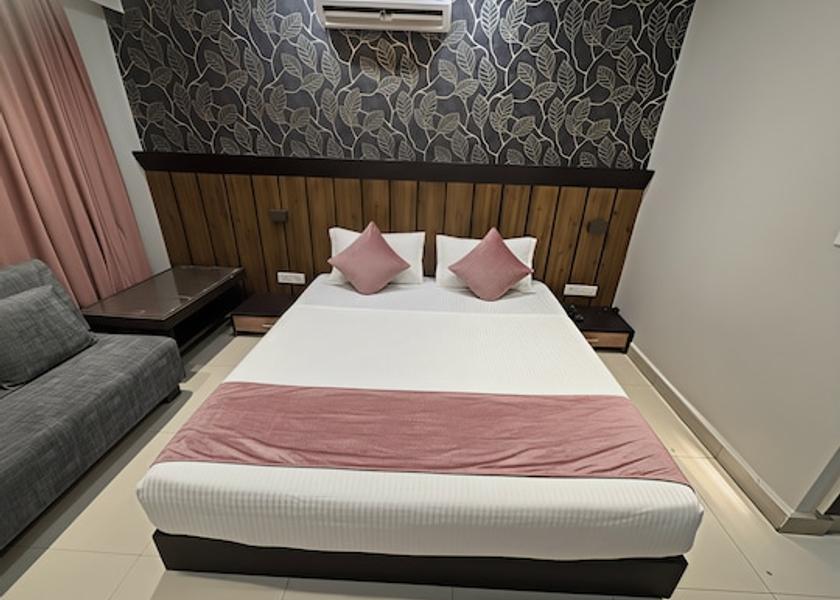 Madhya Pradesh Indore Superior Room