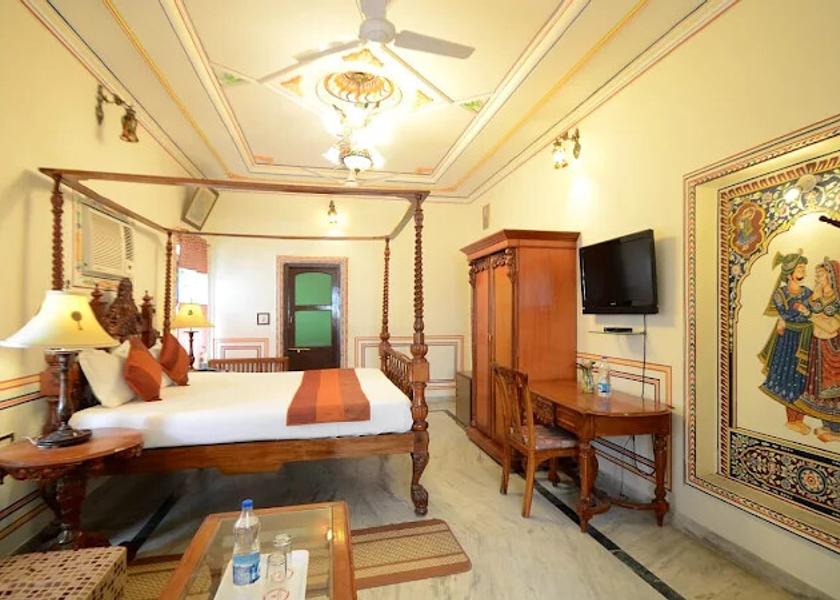 Rajasthan Mandawa Hotel Exterior