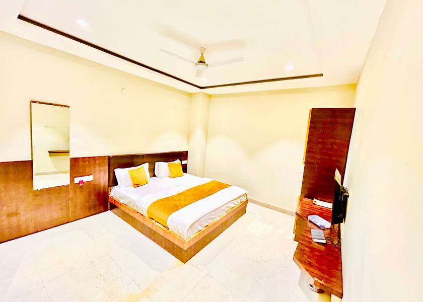 Madhya Pradesh Maheshwar 1023
