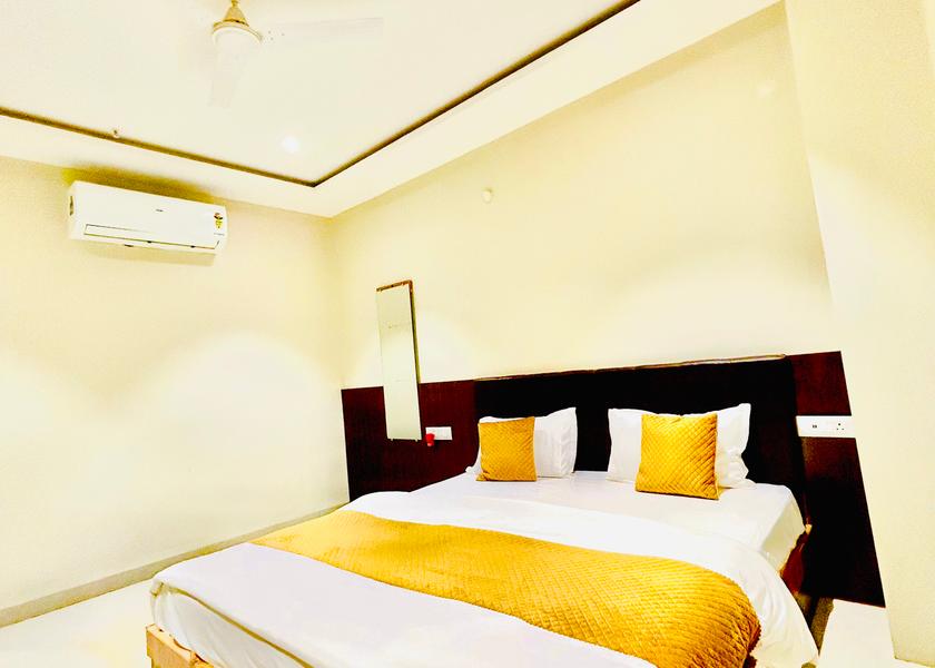 Madhya Pradesh Maheshwar Deluxe King Room