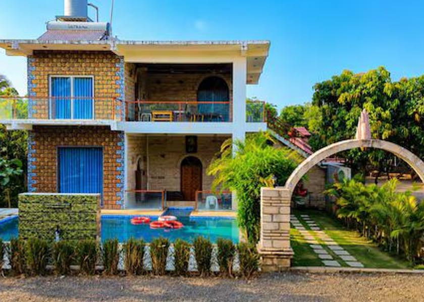 Gujarat Sasan Gir Hotel Exterior