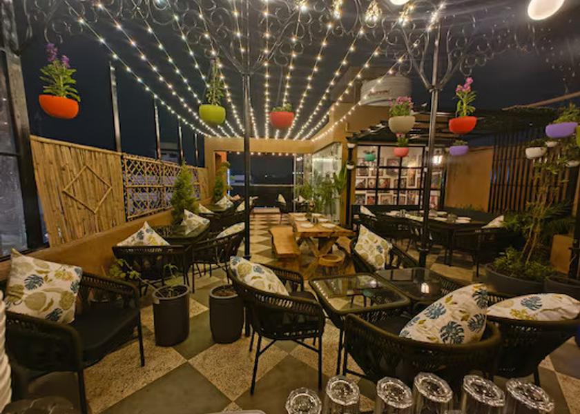 Madhya Pradesh Gwalior Food & Dining