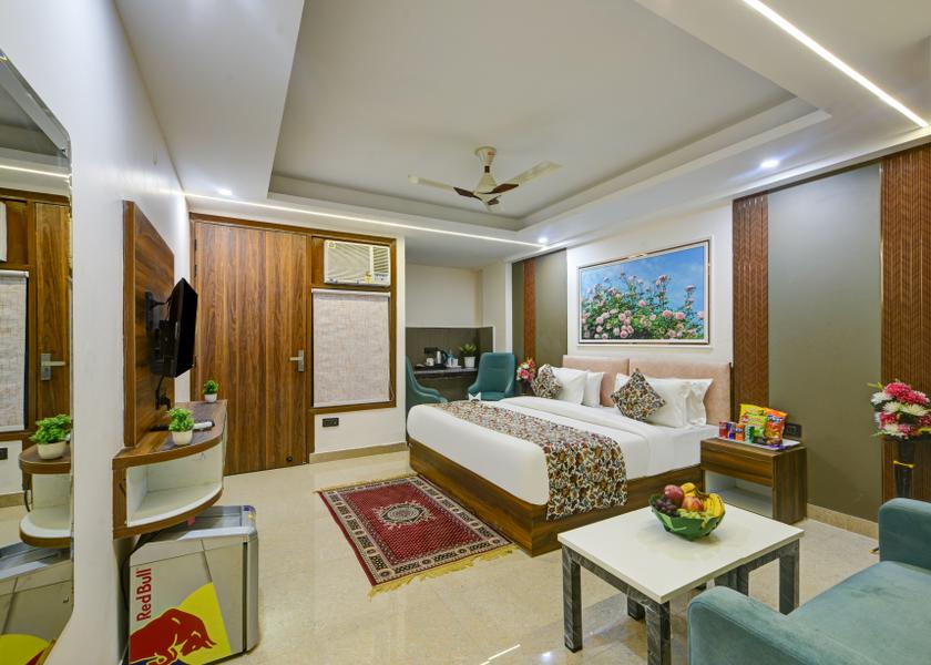 Delhi Delhi Business Deluxe Room with Airport Drop