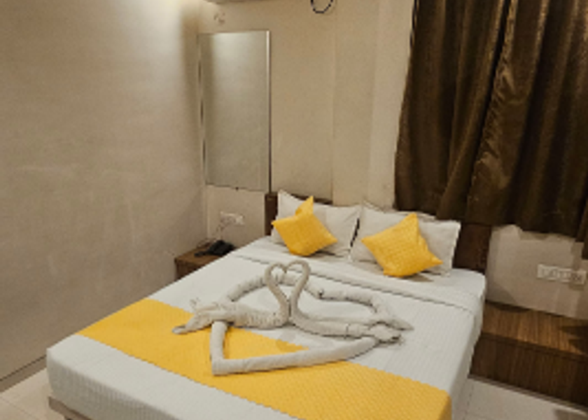 Maharashtra Pune Ac Deluxe Room