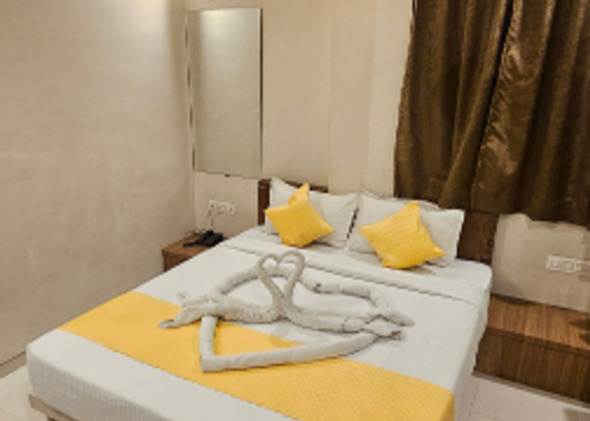 Maharashtra Pune Ac Deluxe Room