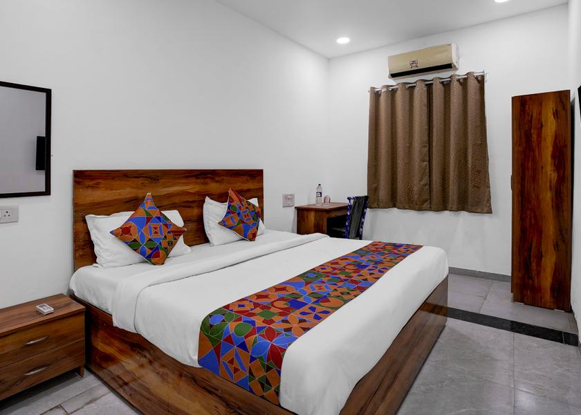 Maharashtra Nashik Room