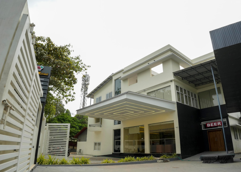 Kerala Kodungallur Hotel Exterior