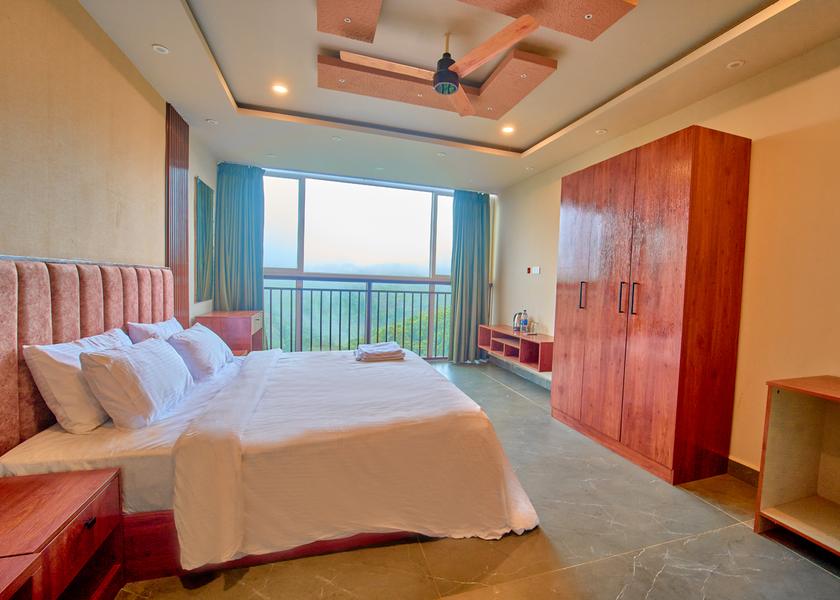 Kerala Vagamon Deluxe Valley View Room