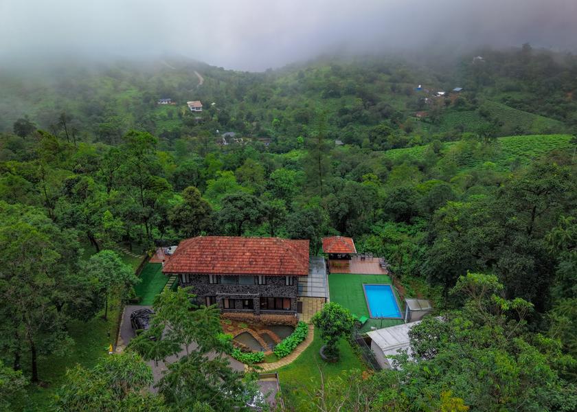 Kerala Kuttikkanam Hotel View