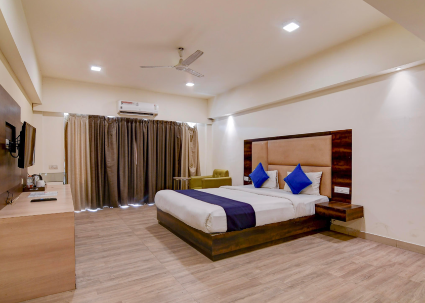 Uttar Pradesh Meerut Deluxe Room with Balcony