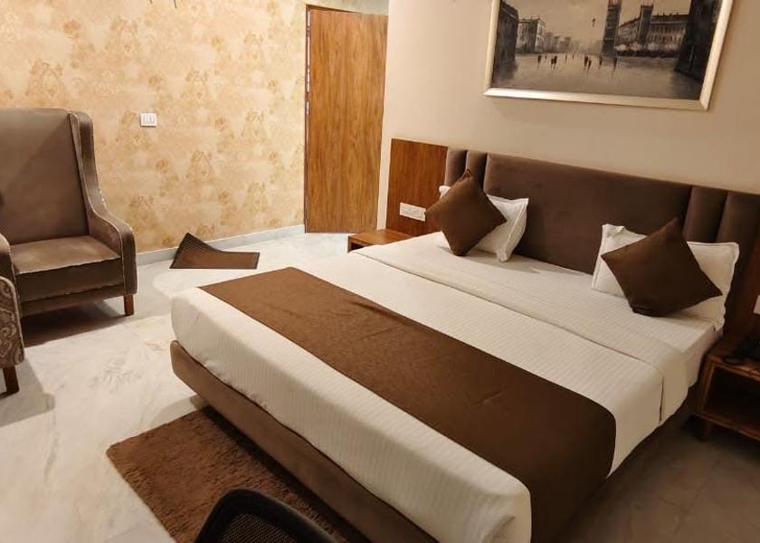 Haryana Sirsa Super Deluxe Double Bed Room AC