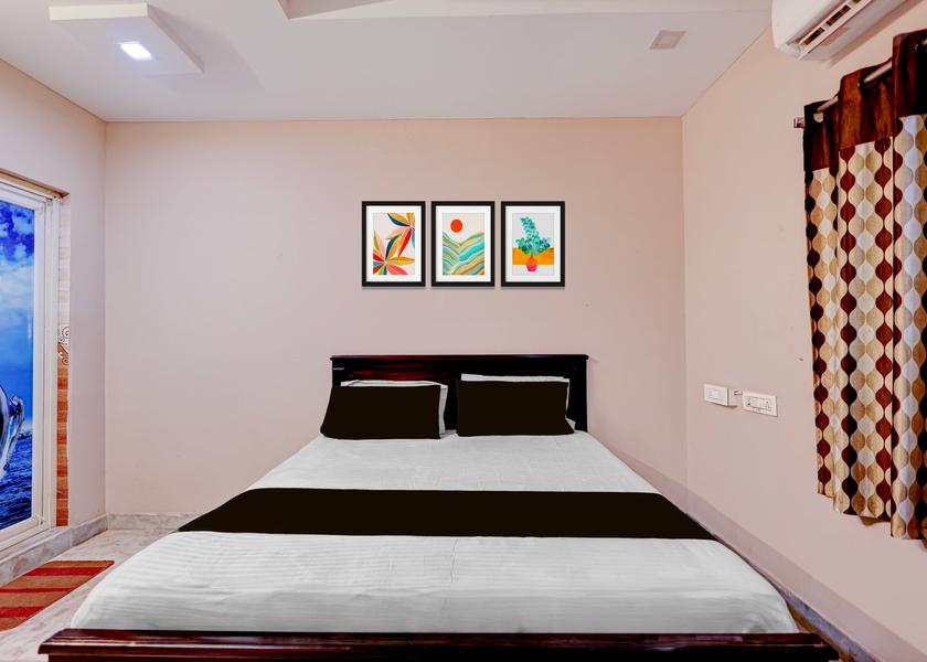 Andhra Pradesh Vijaywada Deluxe Room
