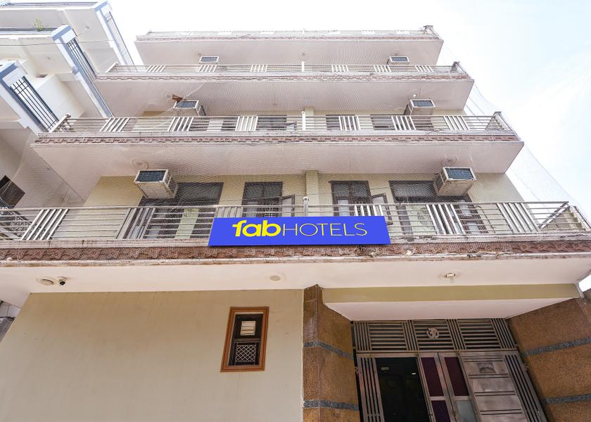 Delhi Delhi Facade