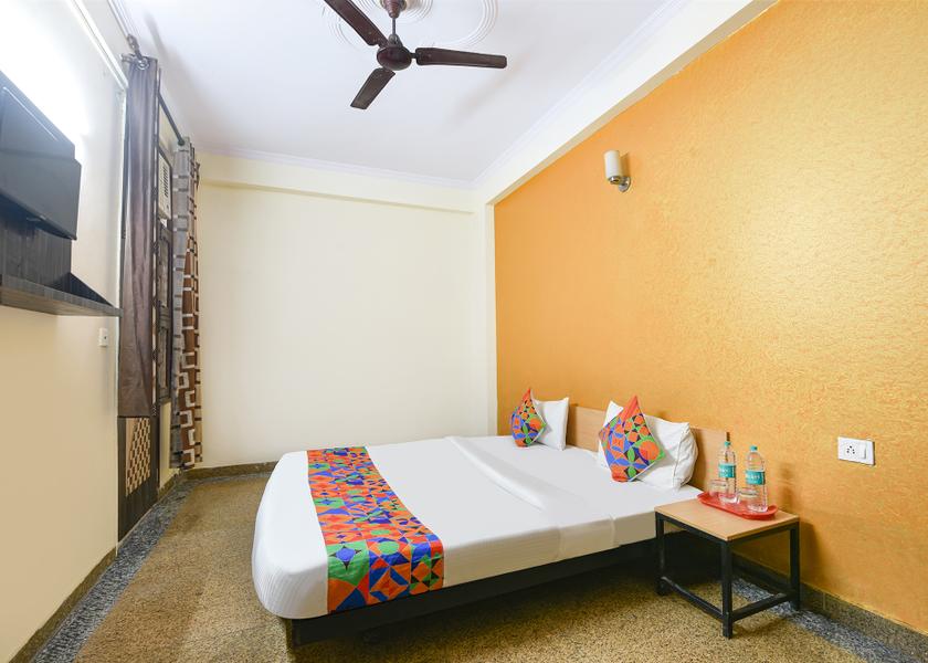Delhi Delhi Room